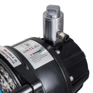 Лебёдка электрическая 12V Runva 9500 lbs 4350 кг влагозащищенная, синтетический трос, пневмороспуск