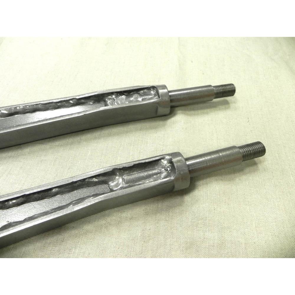 Реактивные тяги, продольные Ленд Ровер Дефендер кастор + 6 град (комплект 2 шт)